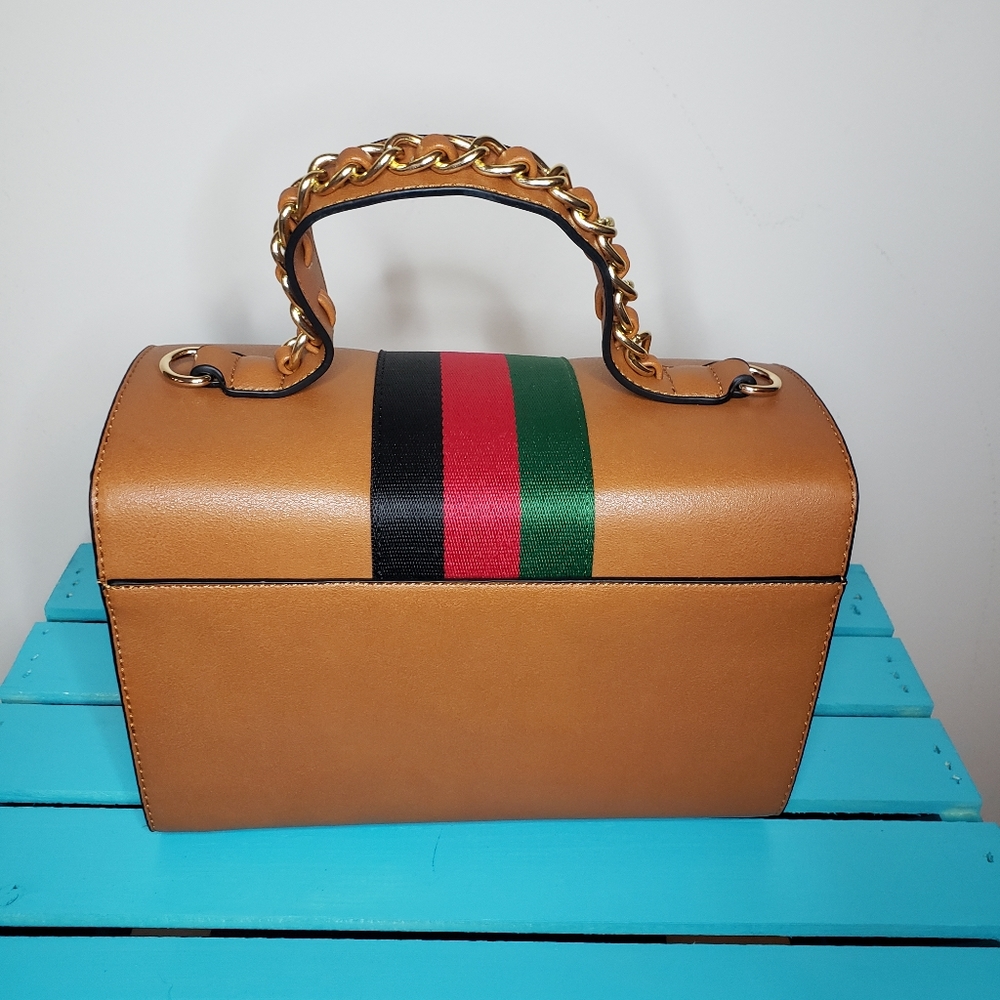 👑🐝 Handbag w/ Wallet - Picture 3 of 5